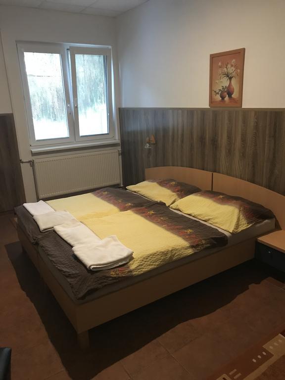 Batavya Penzion Topoľčany Eksteriør bilde